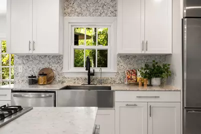 1001 Sarasota Circle, Dallas, TX 75223 - Photo 11