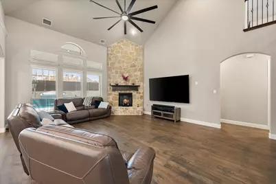 9913 Villa Verde Drive, Fort Worth, TX 76179 - Photo 7