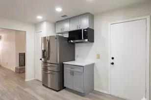 936 E Berkeley Dr, Richardson, TX 75081 - Photo 11
