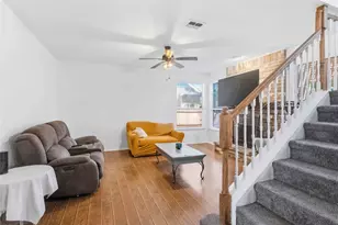 908 Chauvin Dr, Cedar Hill, TX 75104 - Photo 3
