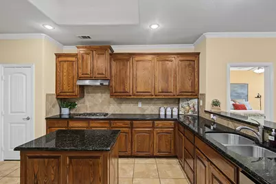 7028 San Antonio Drive, Fort Worth, TX 76131 - Photo 5