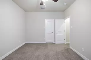 412 Hogan Dr, Denton, TX 76210 - Photo 37