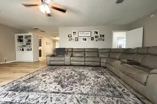 305 Rock St, Bowie, TX 76230 - Photo 17