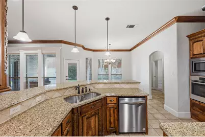 620 Highview Lane, Hurst, TX 76054 - Photo 3
