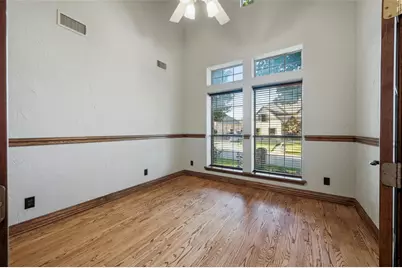 620 Highview Lane, Hurst, TX 76054 - Photo 17