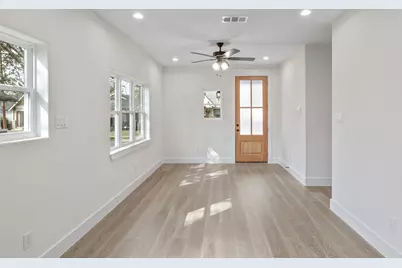 2626 Burger Avenue, Dallas, TX 75215 - Photo 5