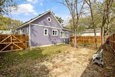 2626 Burger Avenue, Dallas, TX 75215 - Photo 15
