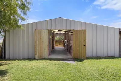 511 Highland Road, Springtown, TX 76082 - Photo 21
