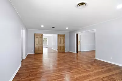900 Liveoak Street, Denton, TX 76209 - Photo 5