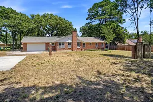 900 Live Oak St, Denton, TX 76209 - Photo 25
