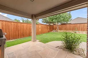 1000 Longhorn Drive, Aubrey, TX 76227 - Photo 23