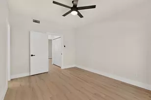 8600 Coppertowne Ln, Dallas, TX 75243 - Photo 21