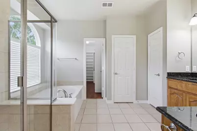 2305 Trickling Creek Drive, Garland, TX 75041 - Photo 19