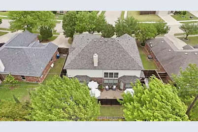 2305 Trickling Creek Drive, Garland, TX 75041 - Photo 33