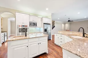 2808 Country Club Rd, Pantego, TX 76013 - Photo 3