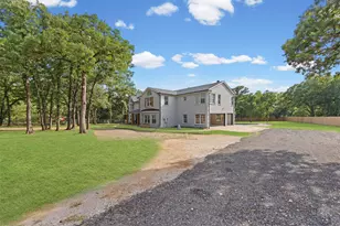 5860 Newt Patterson Rd, Mansfield, TX 76063 - Photo 3