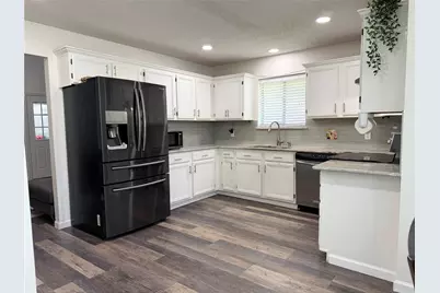 2530 Stresa Lane, Grand Prairie, TX 75052 - Photo 9