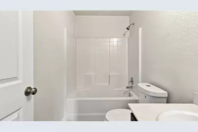 3204 Avenue L, Fort Worth, TX 76105 - Photo 11