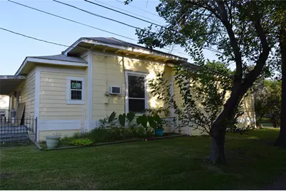 1403 Bonham Street, Commerce, TX 75428 - Photo 31
