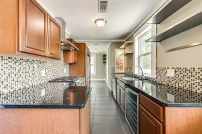 1423 Hollywood Avenue, Dallas, TX 75208 - Photo 5