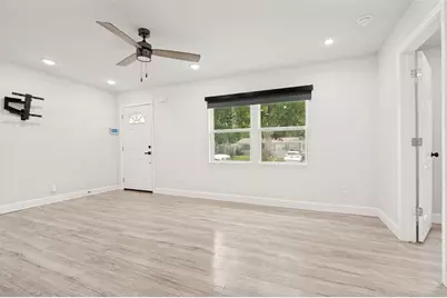1301 Cardinal Street, Arlington, TX 76010 - Photo 5