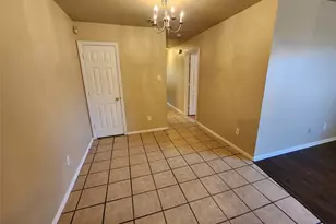 939 Baker St, Fort Worth, TX 76104 - Photo 5