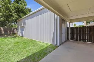2103 Fair Oaks Dr, Bridgeport, TX 76426 - Photo 33