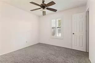 704 Short St, Saginaw, TX 76179 - Photo 9