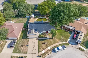 704 Short St, Saginaw, TX 76179 - Photo 13