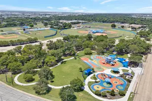 2632 Wicker Ave, Farmers Branch, TX 75234 - Photo 27
