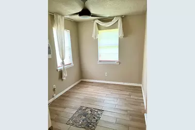 307 W Broadmore Avenue, Wills Point, TX 75169 - Photo 5