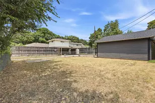 12319 Sunland St, Dallas, TX 75218 - Photo 33