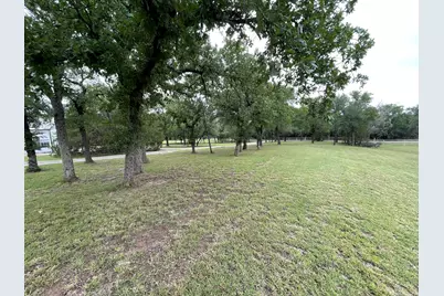 296 E Bluff Springs Road, Fort Worth, TX 76108 - Photo 3