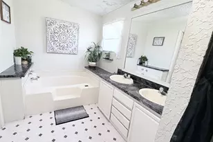 606 W 16th St, Cisco, TX 76437 - Photo 25
