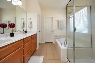 15724 Landing Creek Ln, Fort Worth, TX 76262 - Photo 9