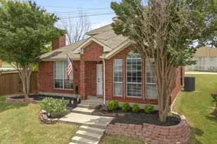 4100 Creekhollow Dr, Carrollton, TX 75010 - Photo 3