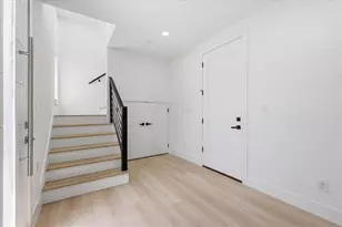 2015 California Dr, Dallas, TX 75204 - Photo 7