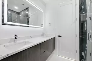 2015 California Dr, Dallas, TX 75204 - Photo 15