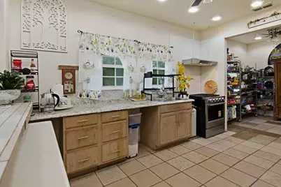 2929 E Lancaster Avenue, Fort Worth, TX 76103 - Photo 13
