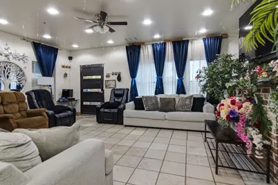 2929 E Lancaster Avenue, Fort Worth, TX 76103 - Photo 9
