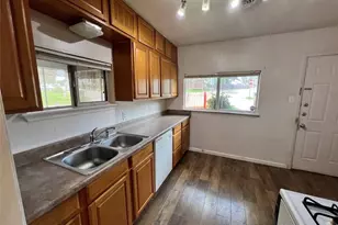 600 Lake Dr, Lake Dallas, TX 75065 - Photo 7