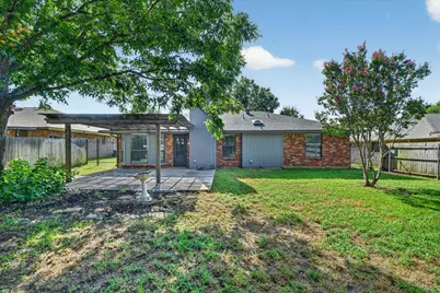 2409 Poppy Lane, Euless, TX 76039 - Photo 23