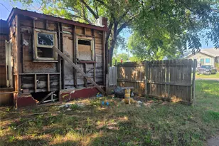 1100 E Walker St, Breckenridge, TX 76424 - Photo 5