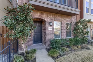 1348 Arch Pl, Dallas, TX 75215 - Photo 3