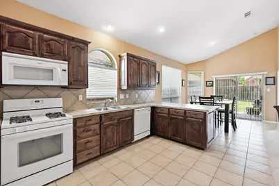 10120 Bull Run, Fort Worth, TX 76177 - Photo 9