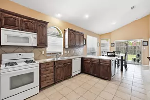 10120 Bull Run, Fort Worth, TX 76177 - Photo 9