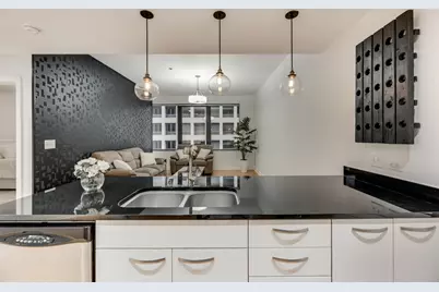 1200 Main Street #1007, Dallas, TX 75202 - Photo 7