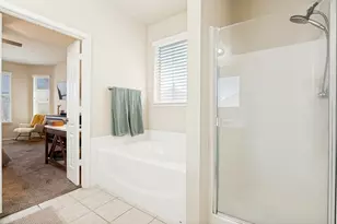 702 Champlain Ct, Midlothian, TX 76065 - Photo 9