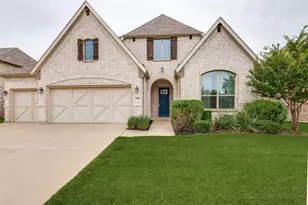 708 Dusty Trl, Little Elm, TX 76227 - Photo 1