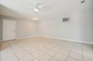 10406 Kinslow Dr, Dallas, TX 75217 - Photo 17